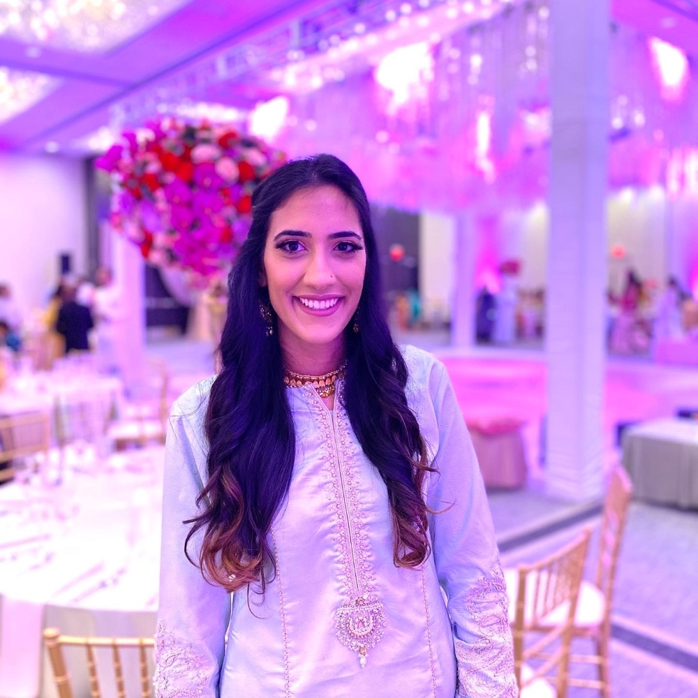 Meet your Posher, Noor